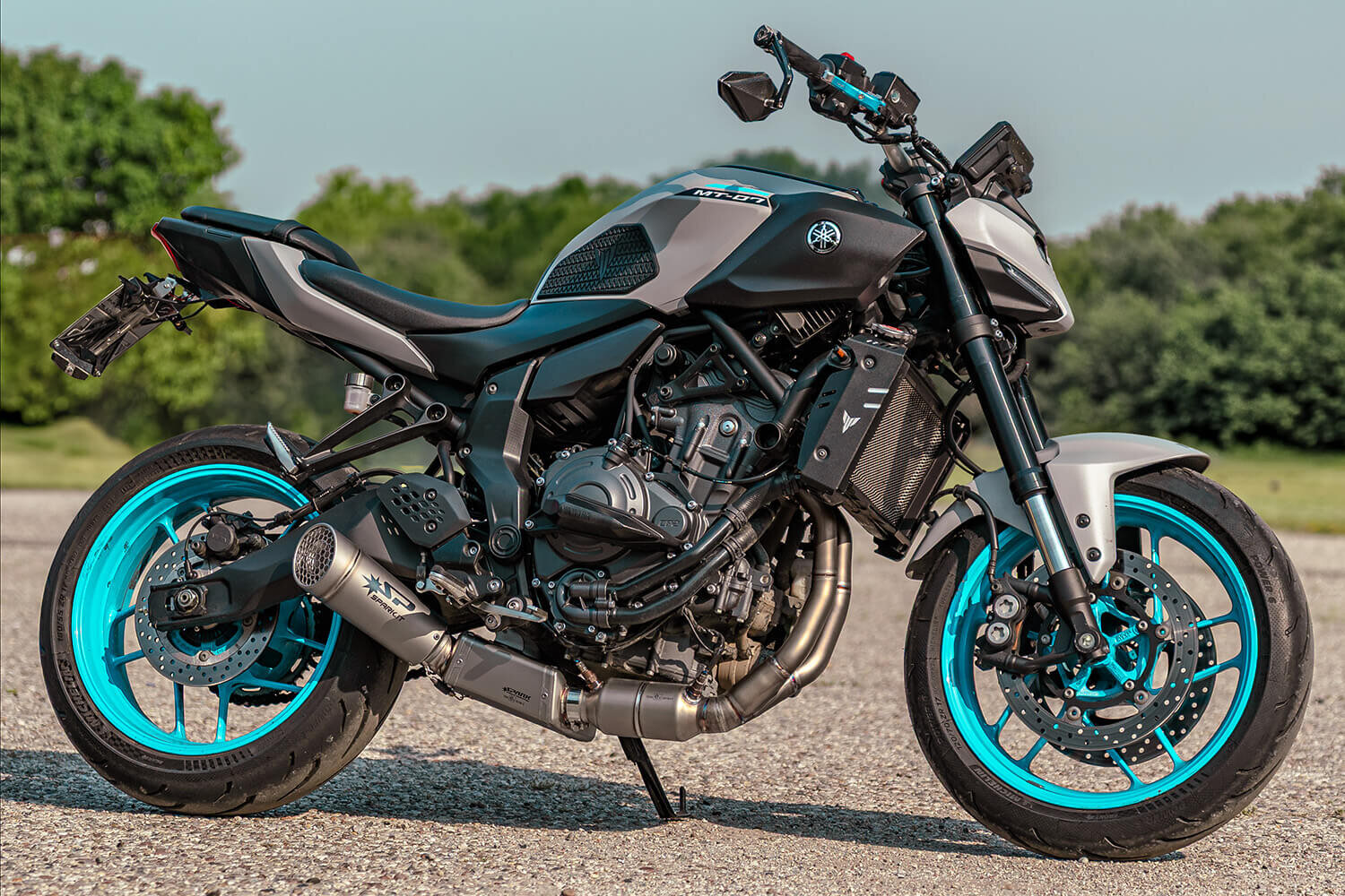 Yamaha MT-07 mit SPARK Euro 5+ Auspuffanlage
