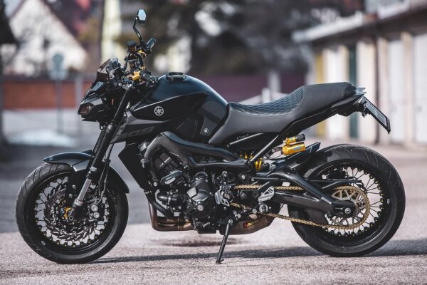 Kineo Drahtspeichenr&auml;der Yamaha MT-09 2022>>